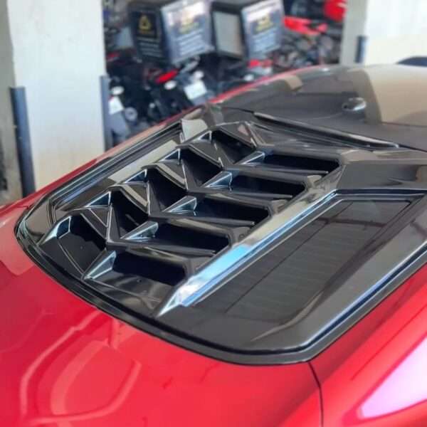 Car windshield car hub