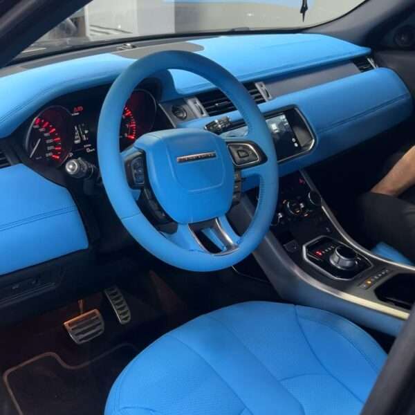 Car steering cover in car hub